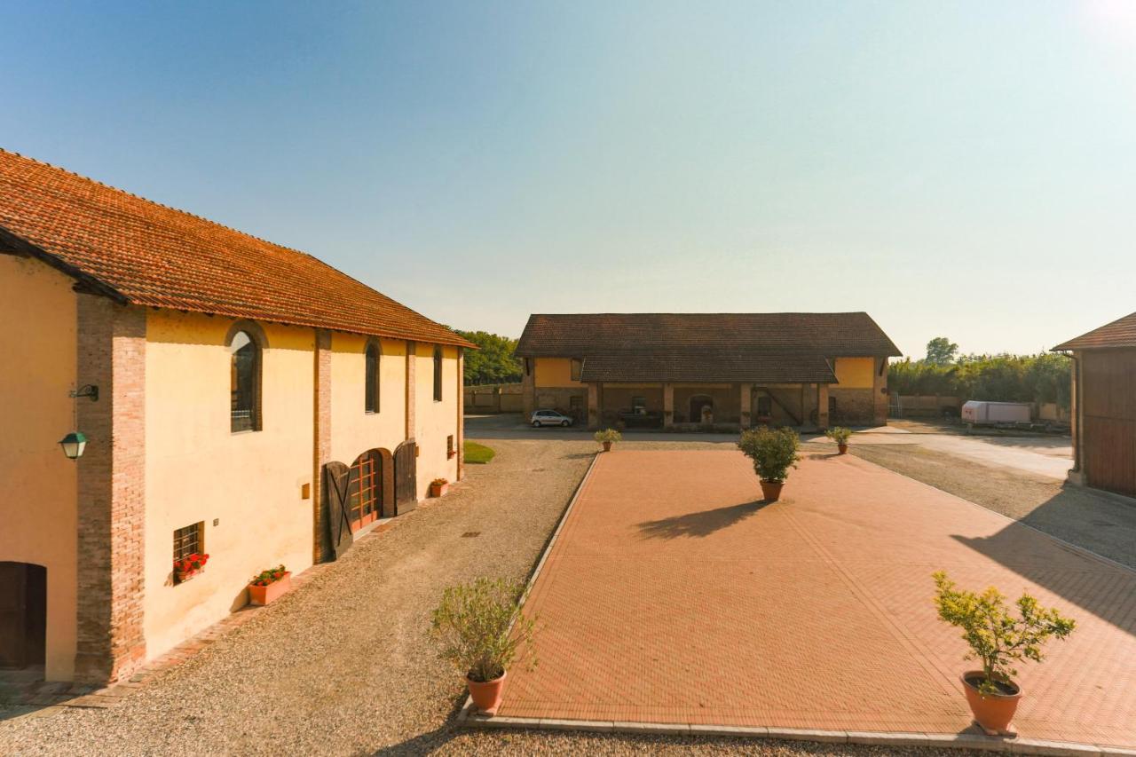 Agriturismo Le Corti Della Gualdana Voghera Zewnętrze zdjęcie